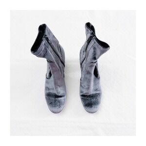 Ivanka Trump Faux Suede Zip Up Booties sz6 Grey